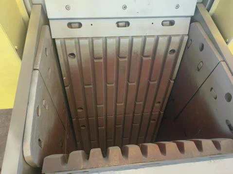 C Jaw Crusher-Fixed jaw plate-movable jaw plate