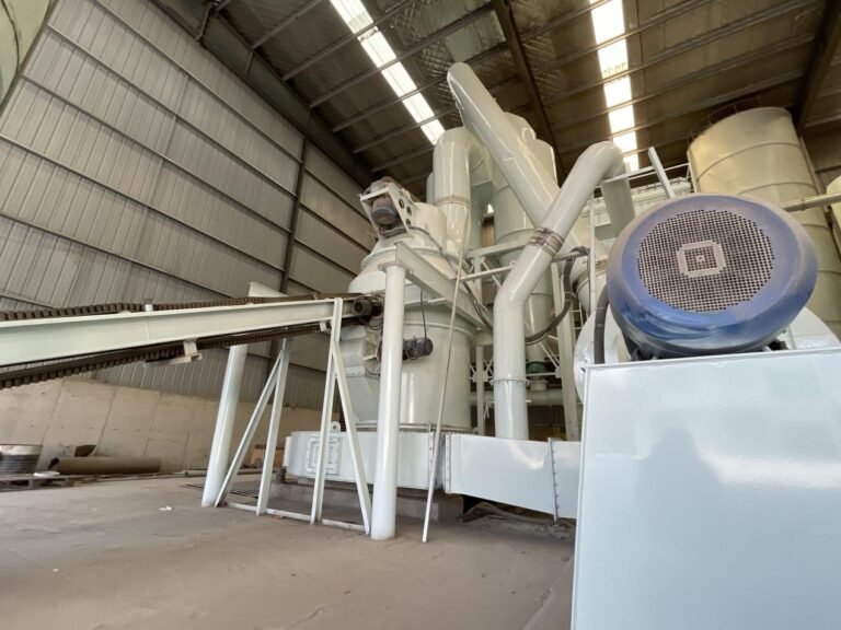 Planta de Moagem com Moinho Raymond MGW138 para Bentonita de 7 tph